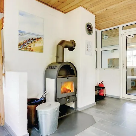 Four-bedroom Holiday In Casa vacanze