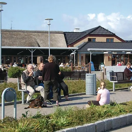 Four-bedroom Holiday In Casa vacanze Blåvand