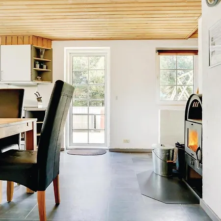 Four-bedroom Holiday In Casa vacanze *