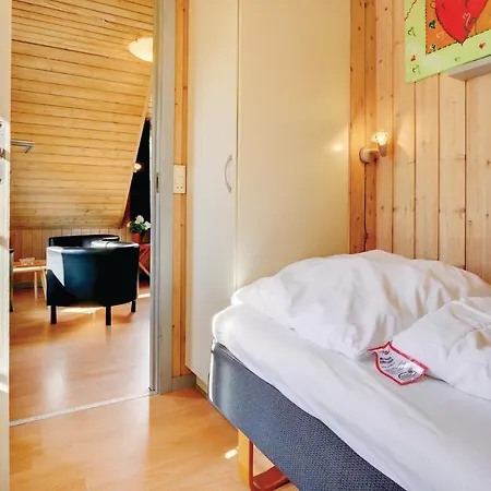 Four-bedroom Holiday In Casa vacanze